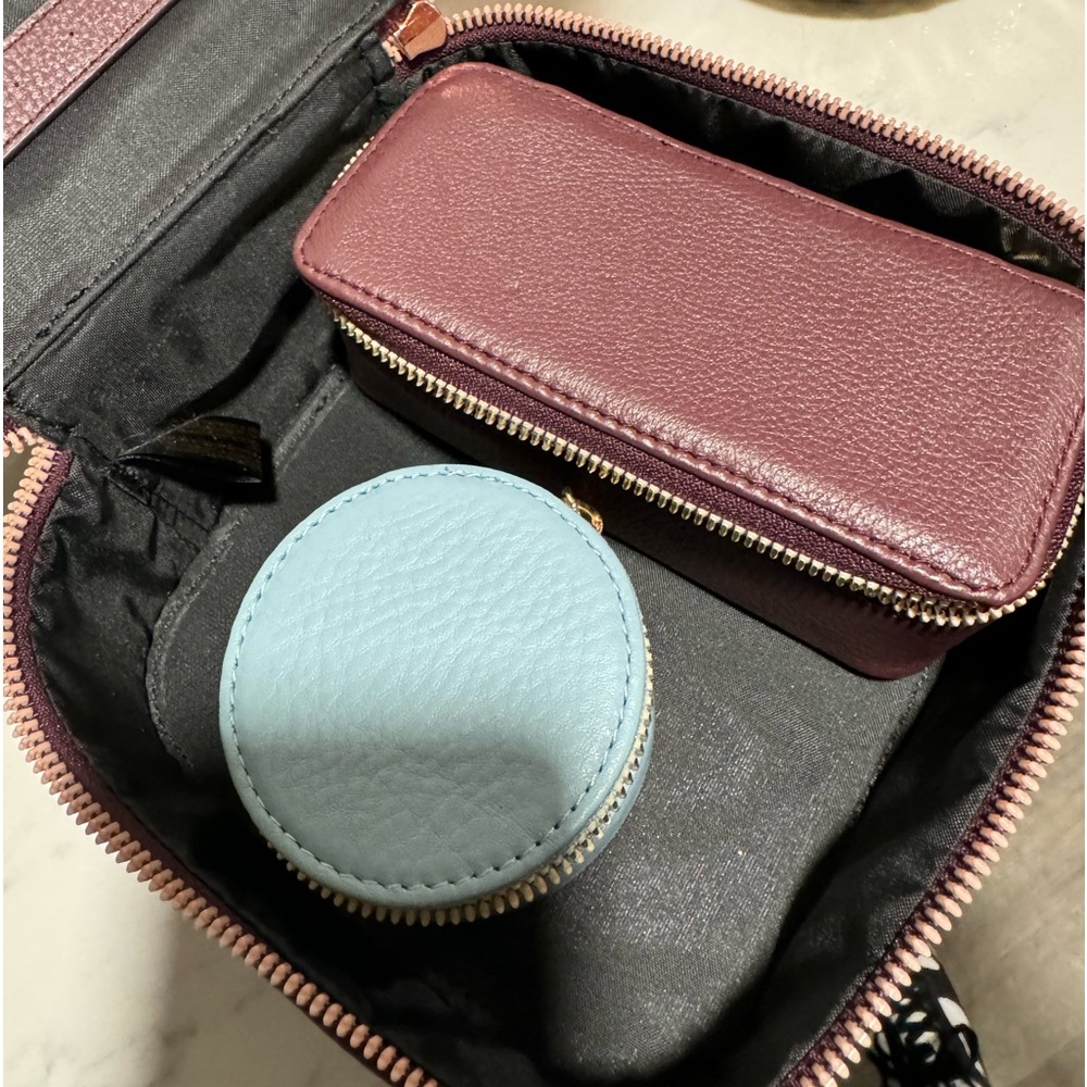 SOLD💜AIMEE KESTENBERG 3 pieces leather travel set ♥️ - Picture 6 of 12